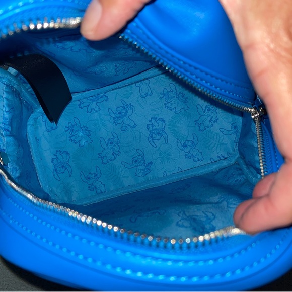 Disney Mini Lounge-fly Backpack- Stitch - Picture 2 of 6